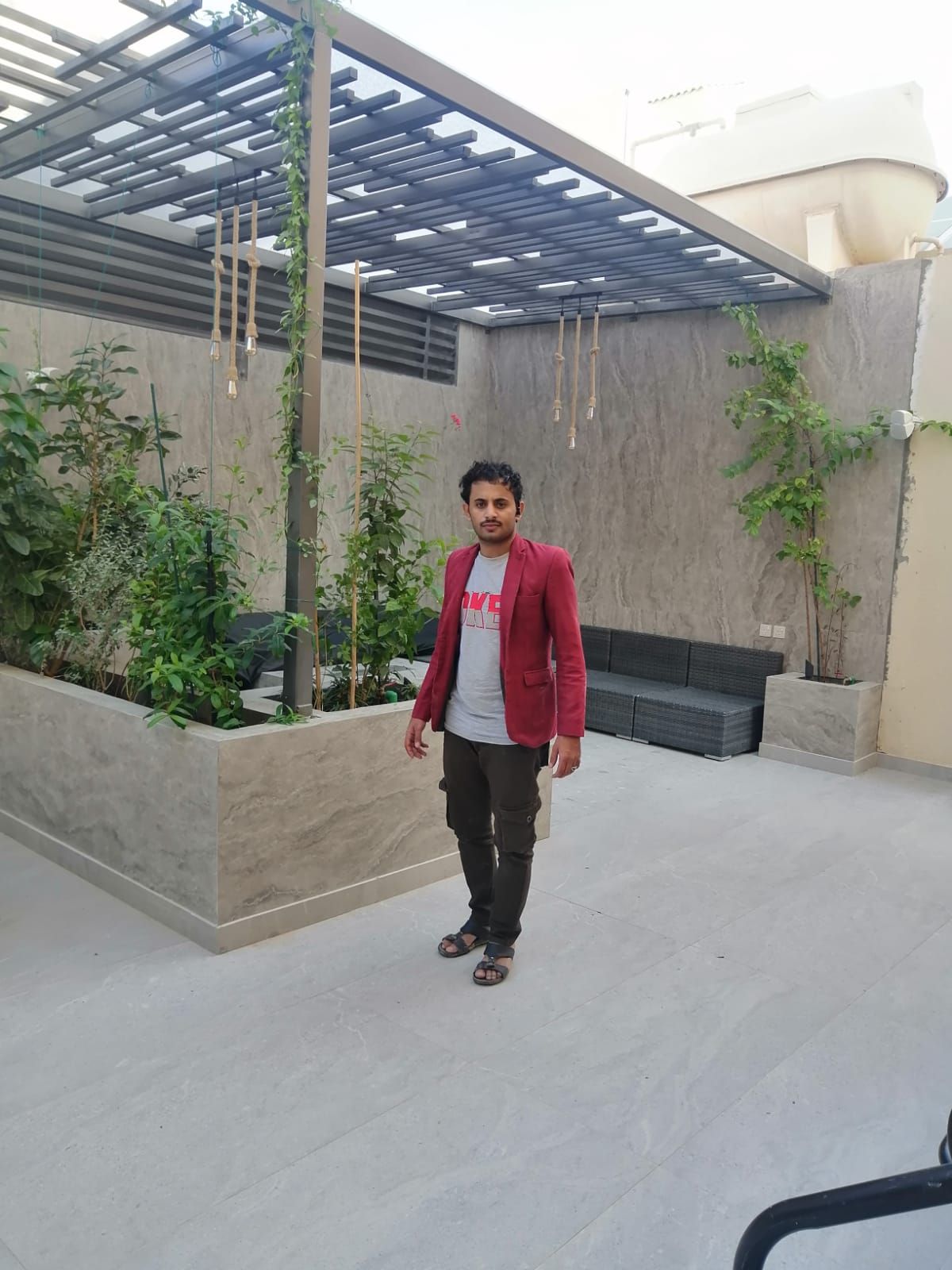 تركيب مظلات سواتر هناجر تركيب ساندويش بانل