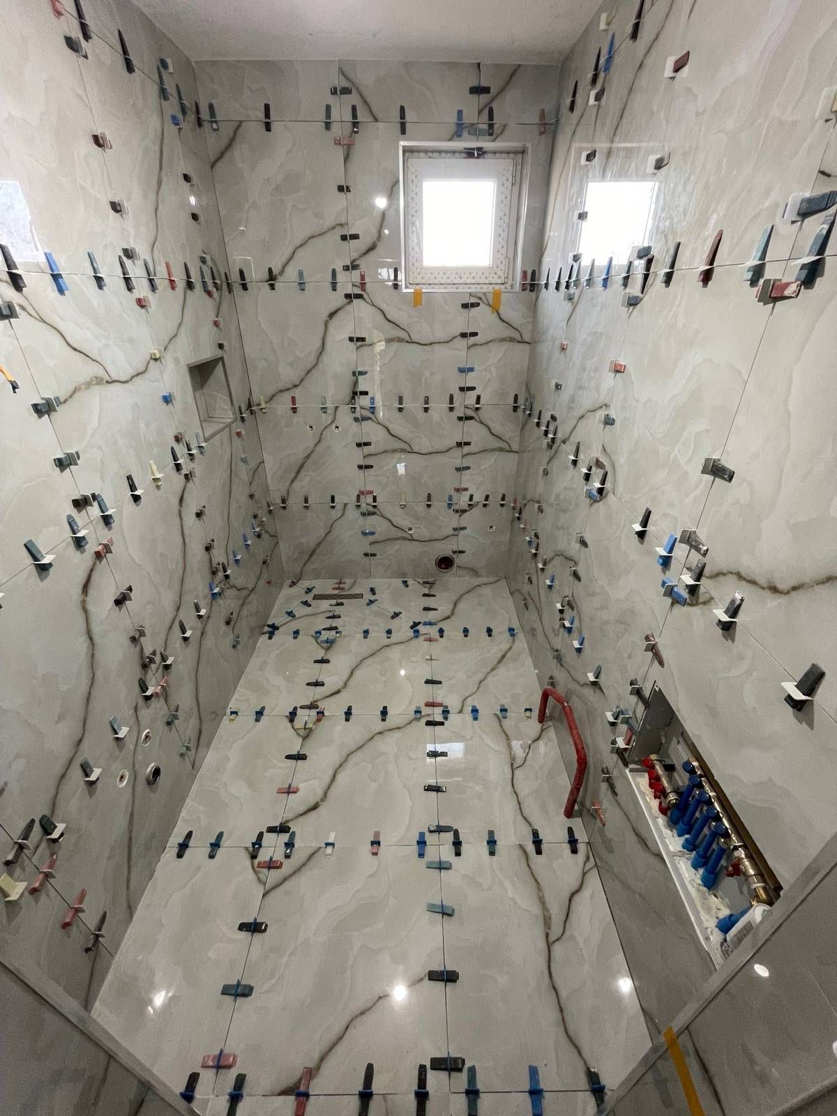 مبلط محترف لتركيب جميع انواع السيراميك والبورسلان