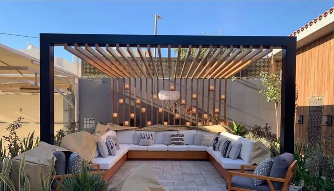 تركيب مظلات سواتر هناجر تركيب ساندويش بانل