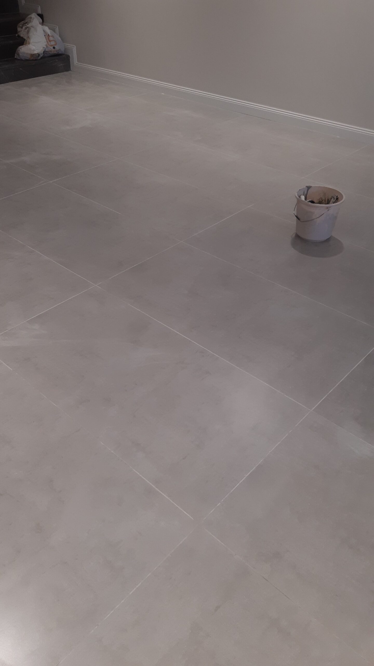 مبلط سراميك