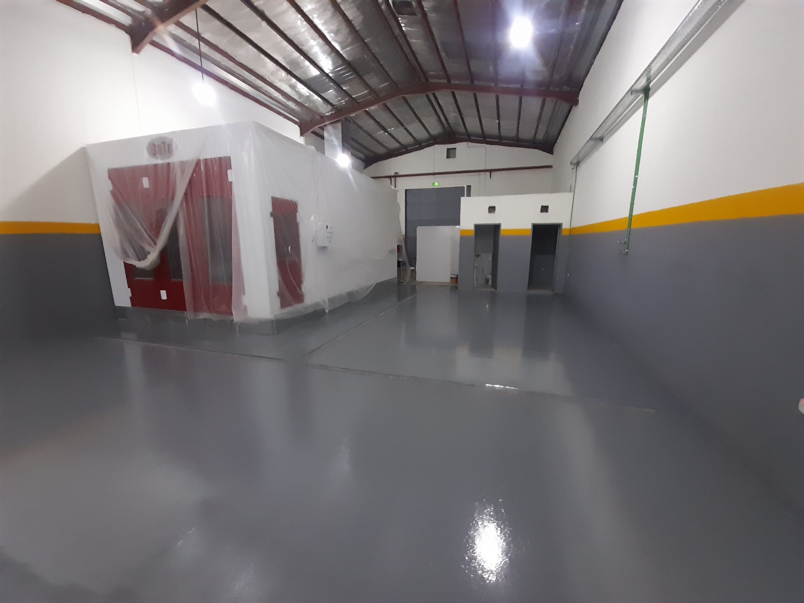 ايبوكسي وكونكريت وتخطيط ارضيات