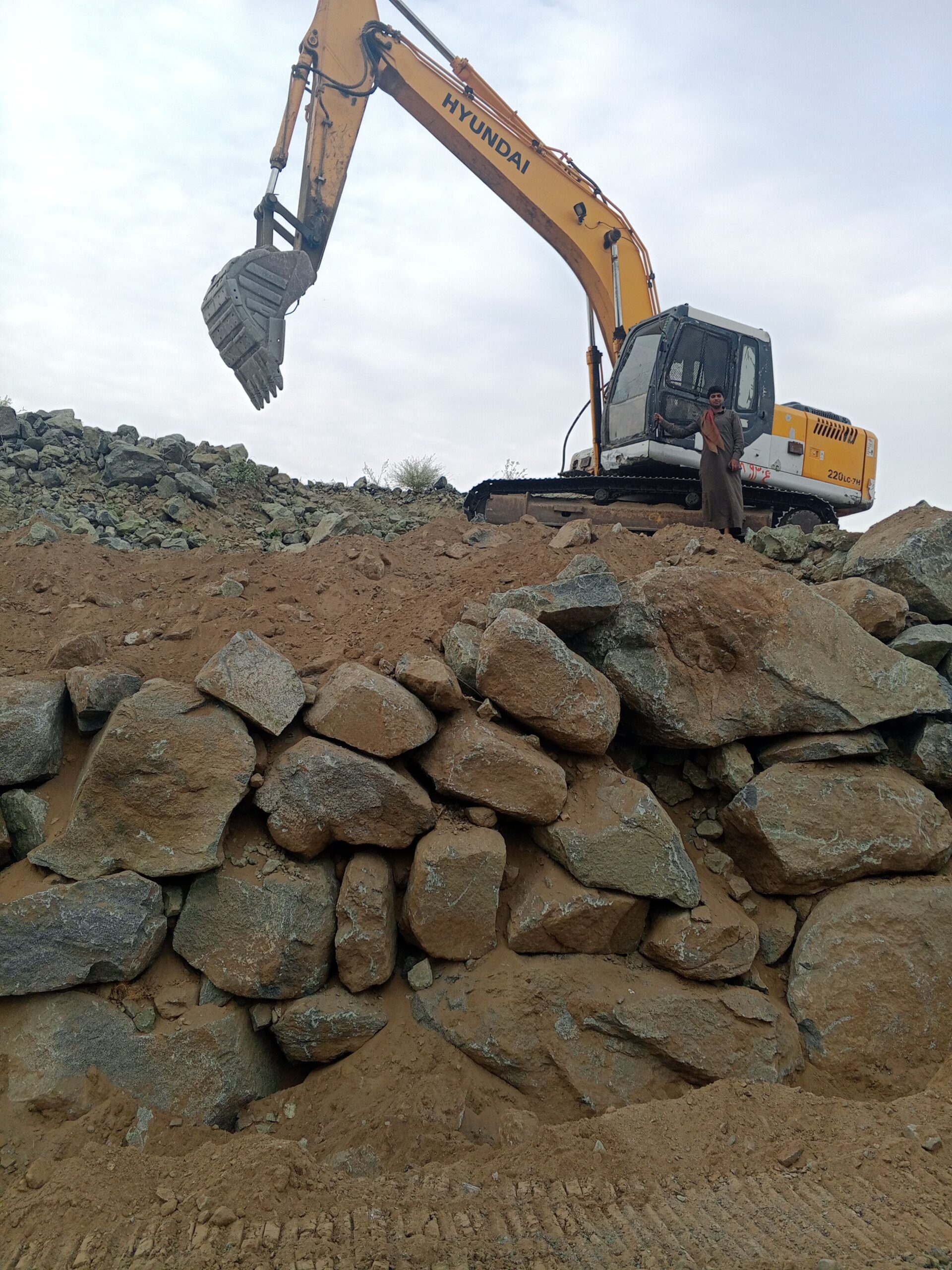 معلم بناءالحجر