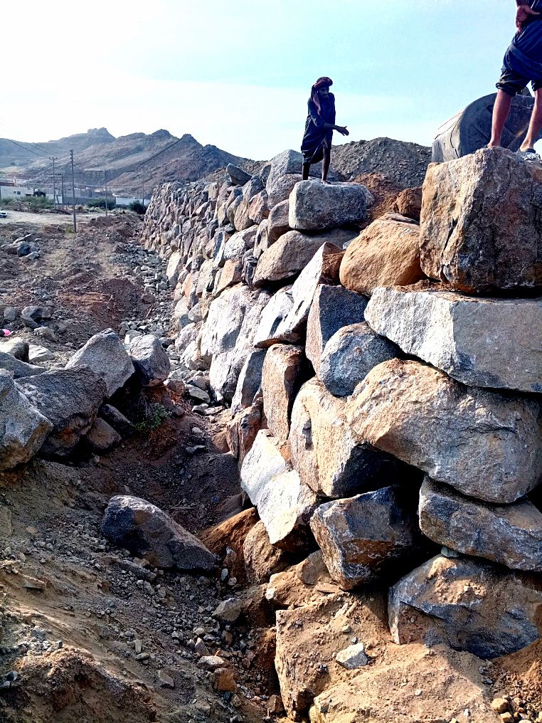 معلم بناءالحجر