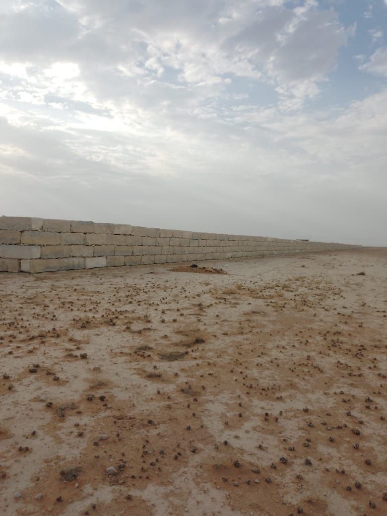 بنا الحجر الطبيعي والتراث الشعبي والبيوت الطين