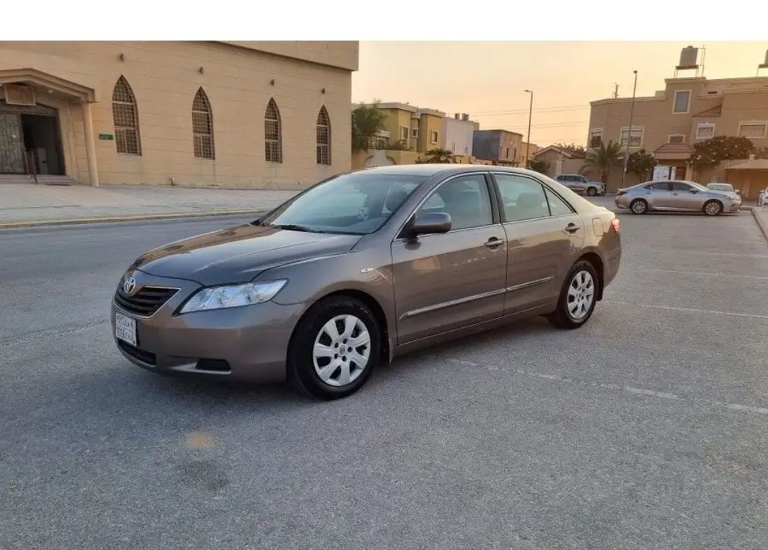 تويوتا كامري للبيع