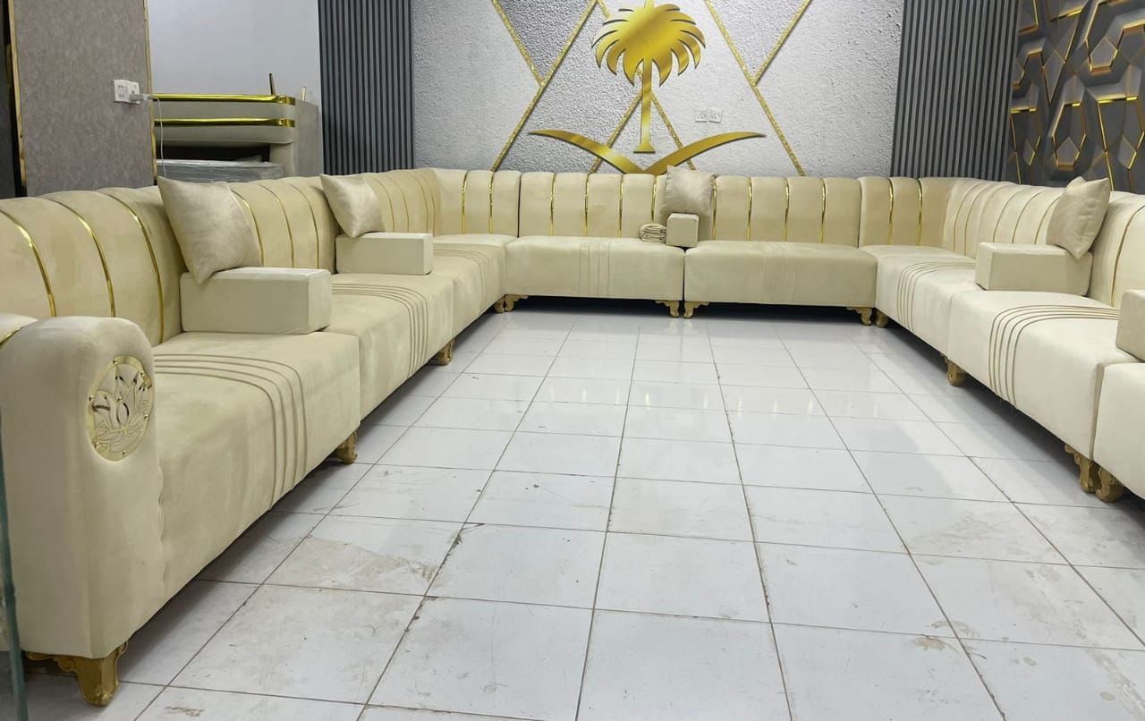 اطقم كنب متصل 4 *5 يشمل 5 مراكي و5 خداديات وستارة