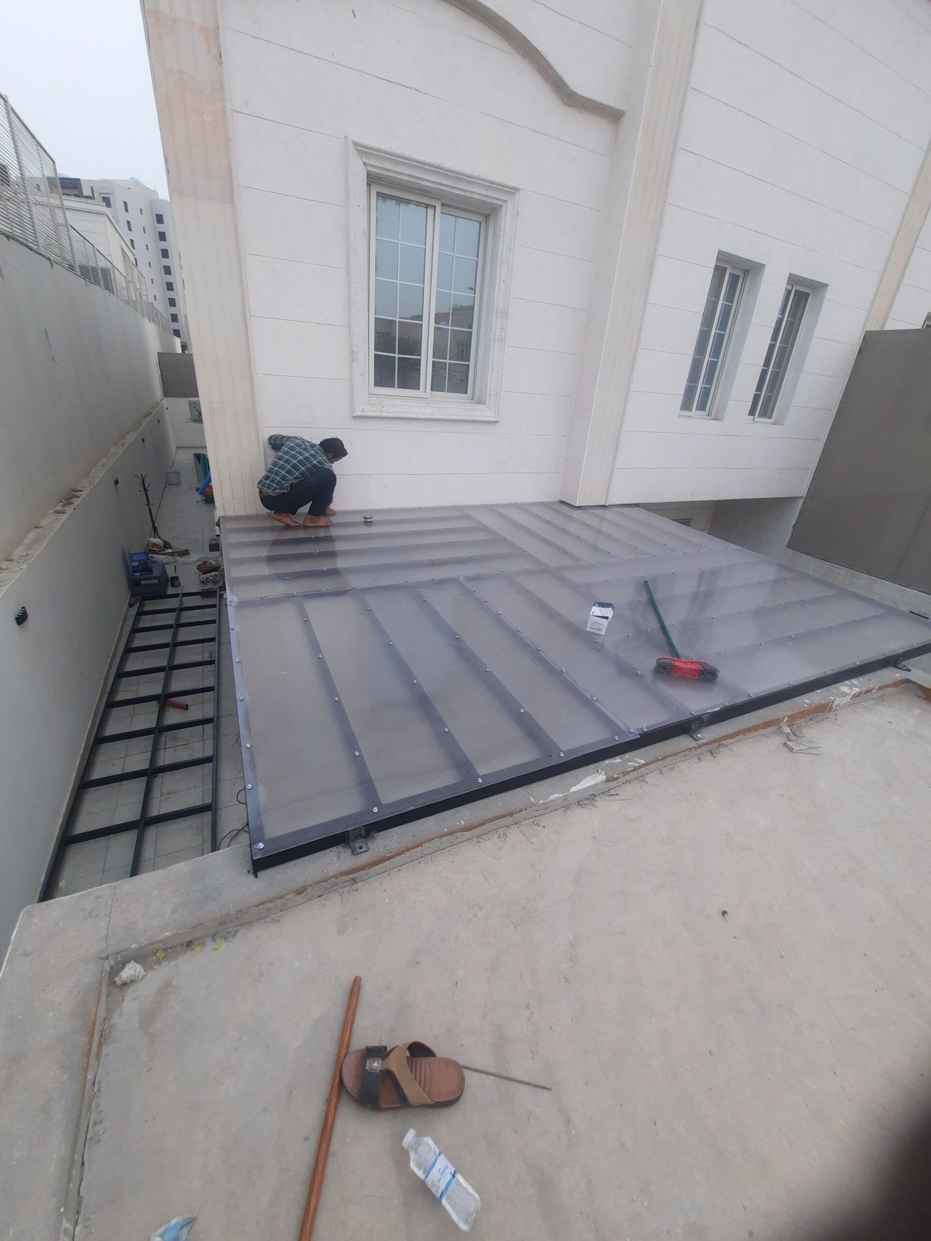 مظلات وجلسات الدمام