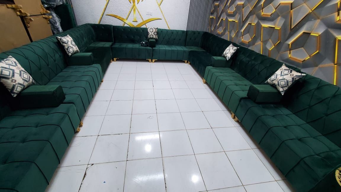 اطقم كنب متصل 4 *5 يشمل 5 مراكي و5 خداديات وستارة