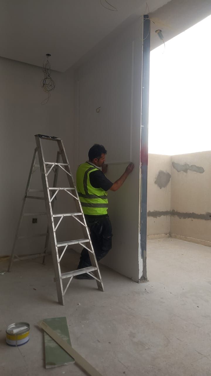 معلم دهانات الرياض