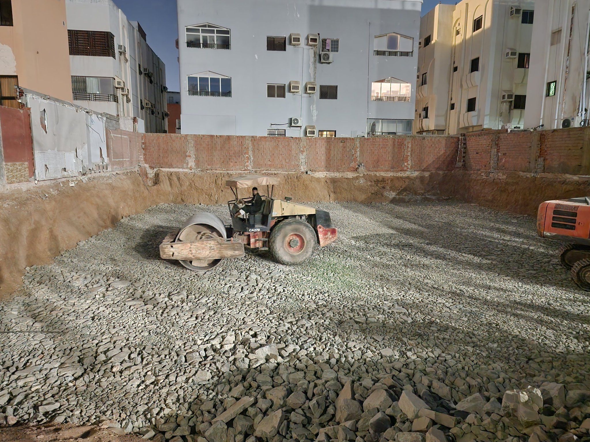 مقاول عام 0571681557