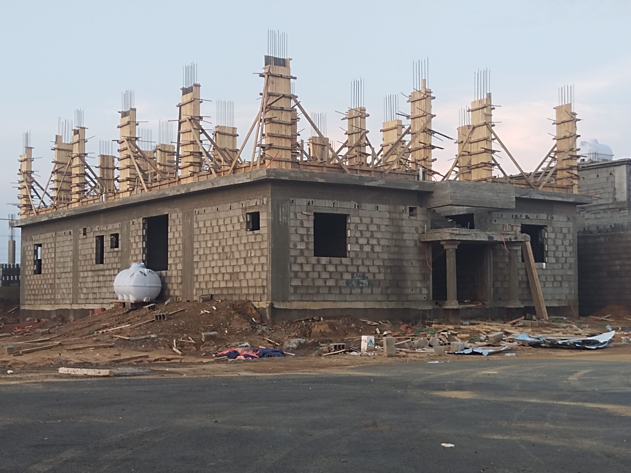 مقاولات عامه جيزان وضواحيها انشاء بناء عظم وتسليم