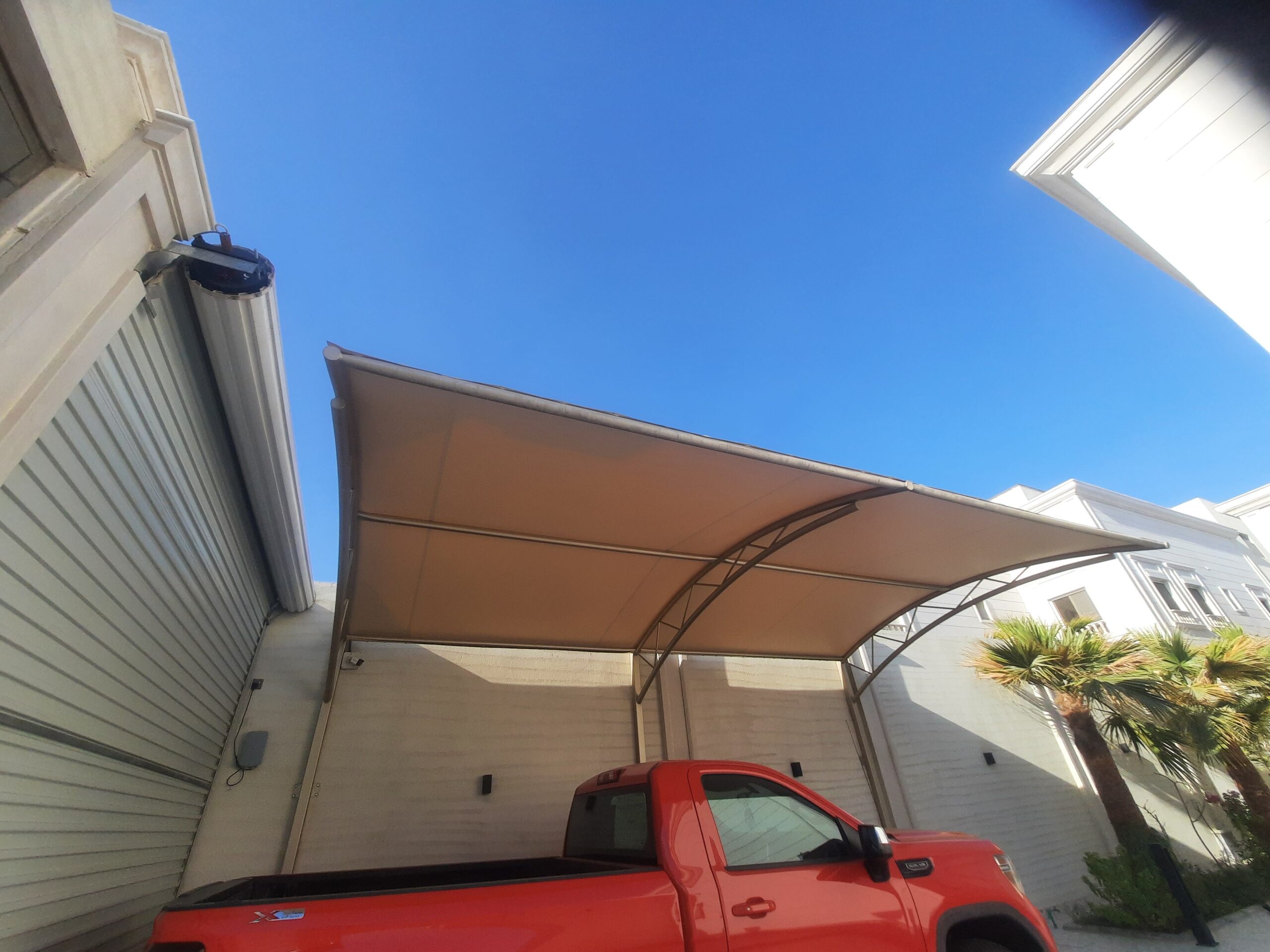 مظلات وجلسات الدمام