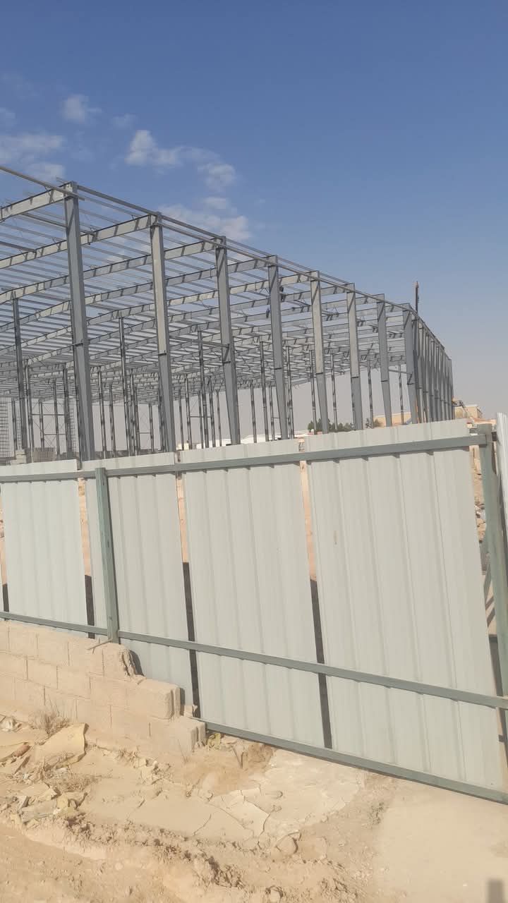 هناجر ومستودعات وجميع اعمال الحداده