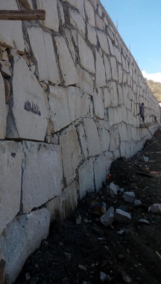 معلم بناءالحجر