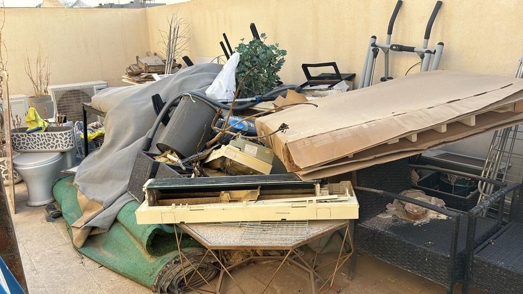 دينا التخلص من الاثاث القديم بالرياض 0536617401 بأ