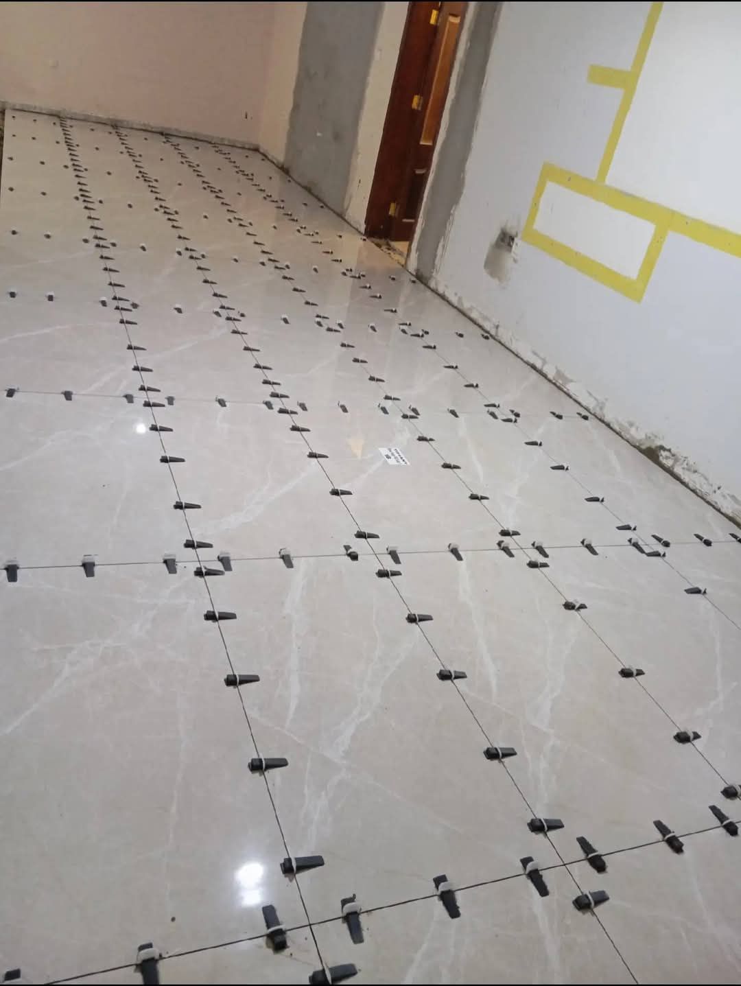 مبلط ممتاز 0507024332