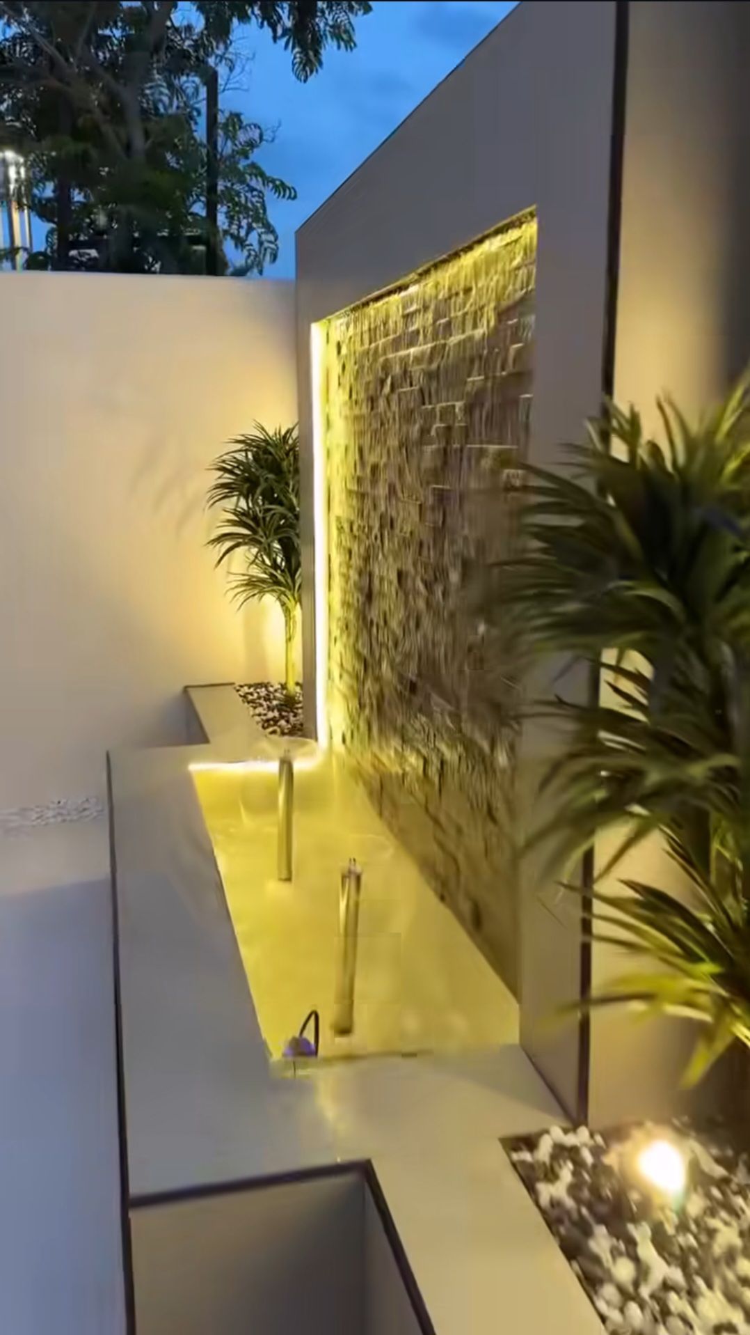 تنسيق الحدائق شلالات ونوافير