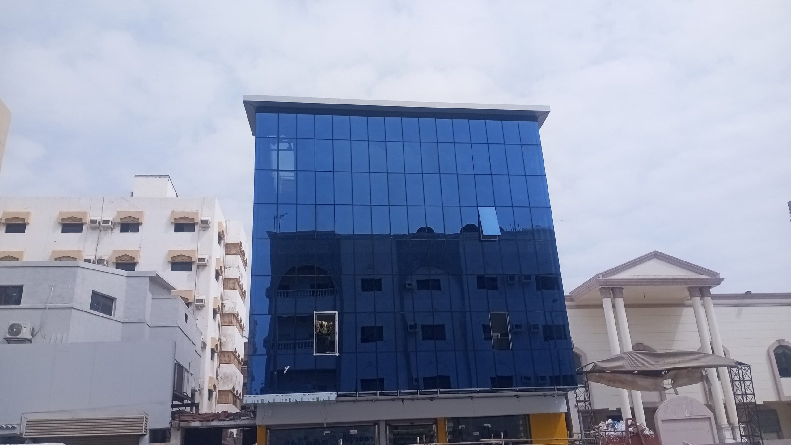 فني المنيوم