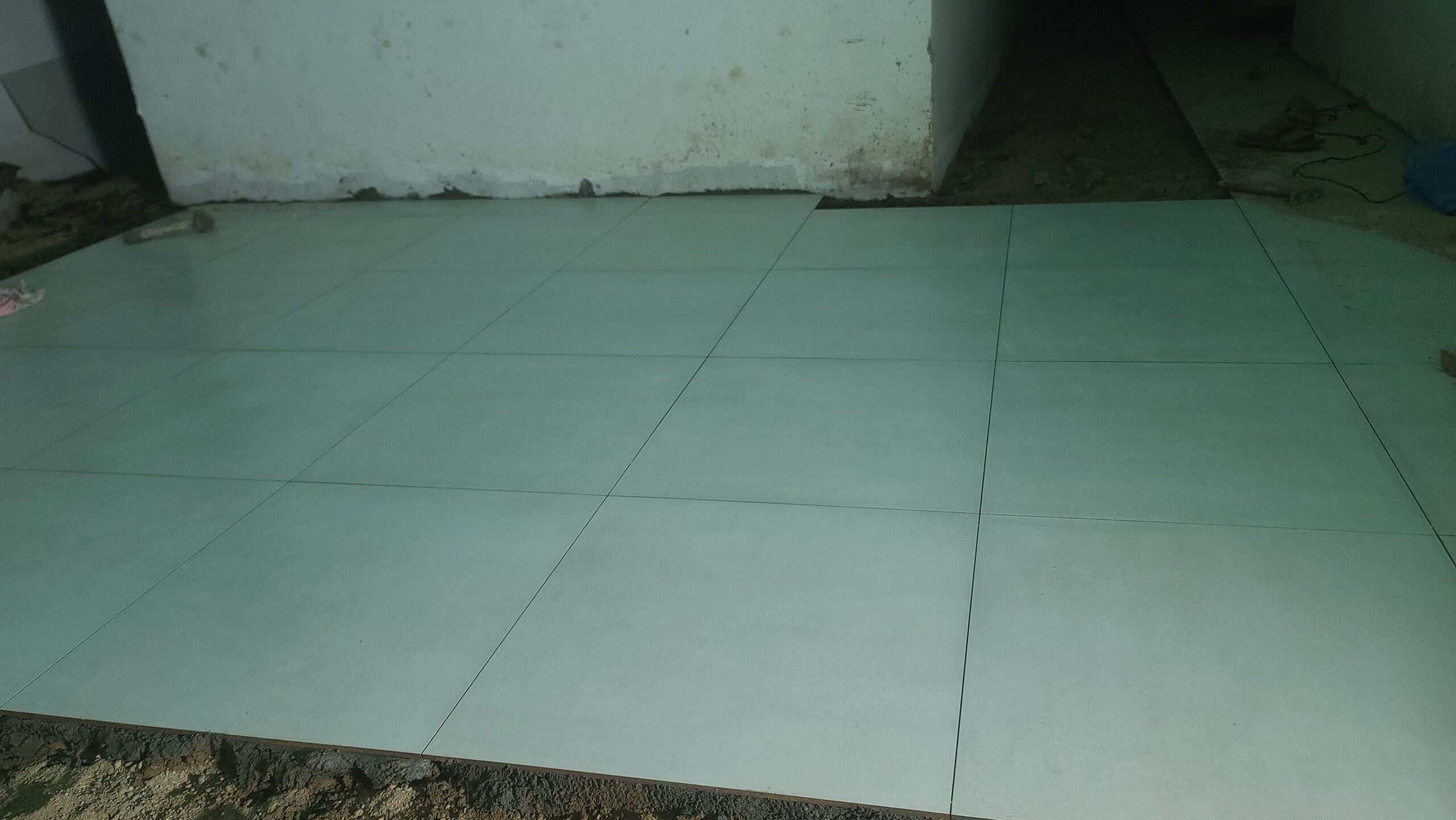 معلم بلاط درجة أولى