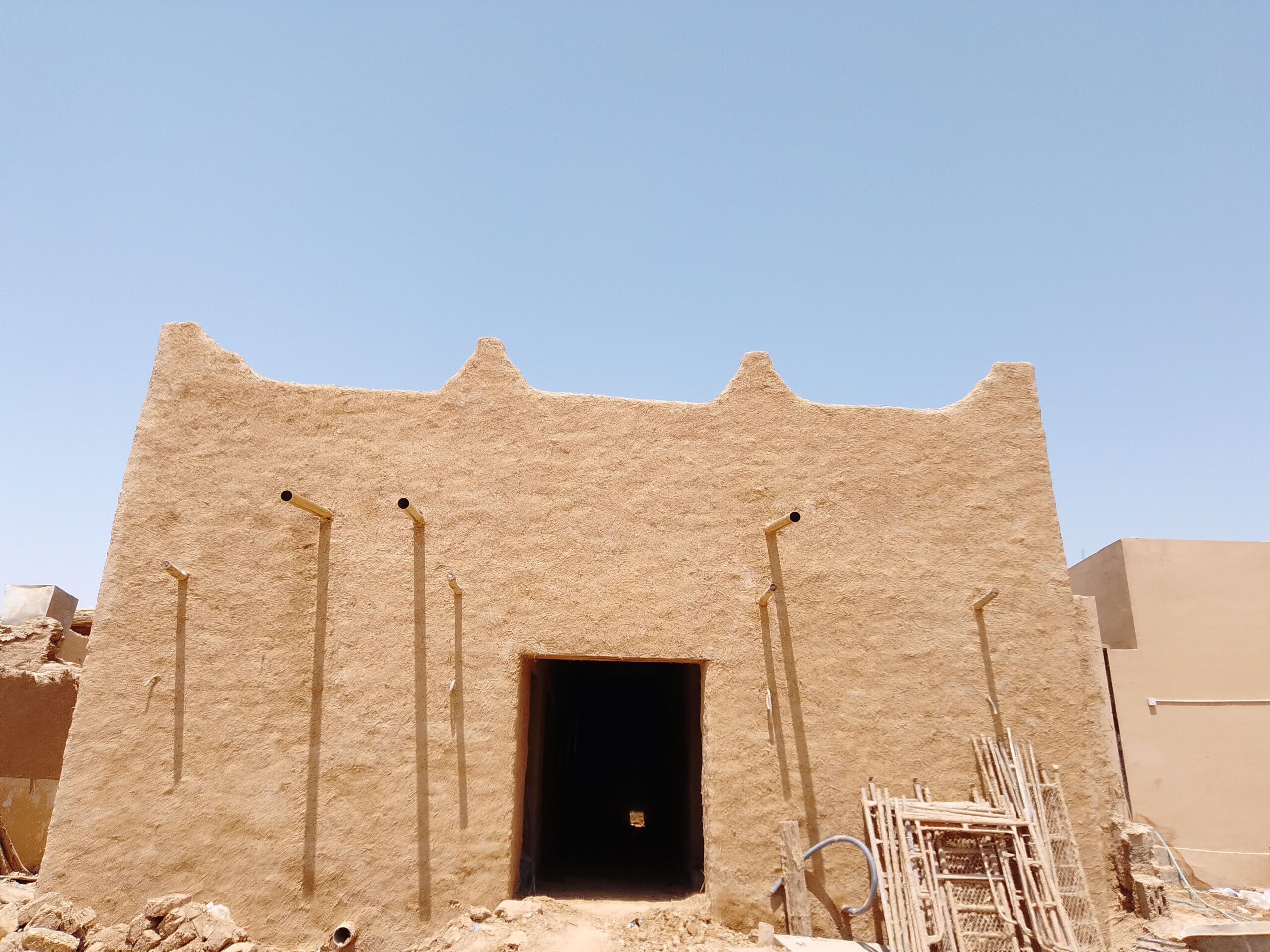 مقاول تراث نشتغل في جميع مناطق المملكه