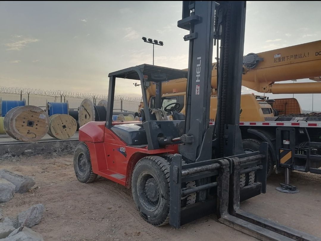 رافعات شوكيه للإيجار جميع الاحجام موديلات حديثة جد