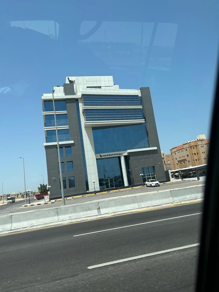 كلادينج وزجاج وجميع انواع الحداده