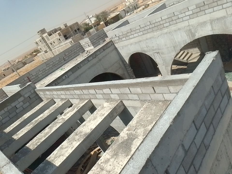 مقاول ملاحق