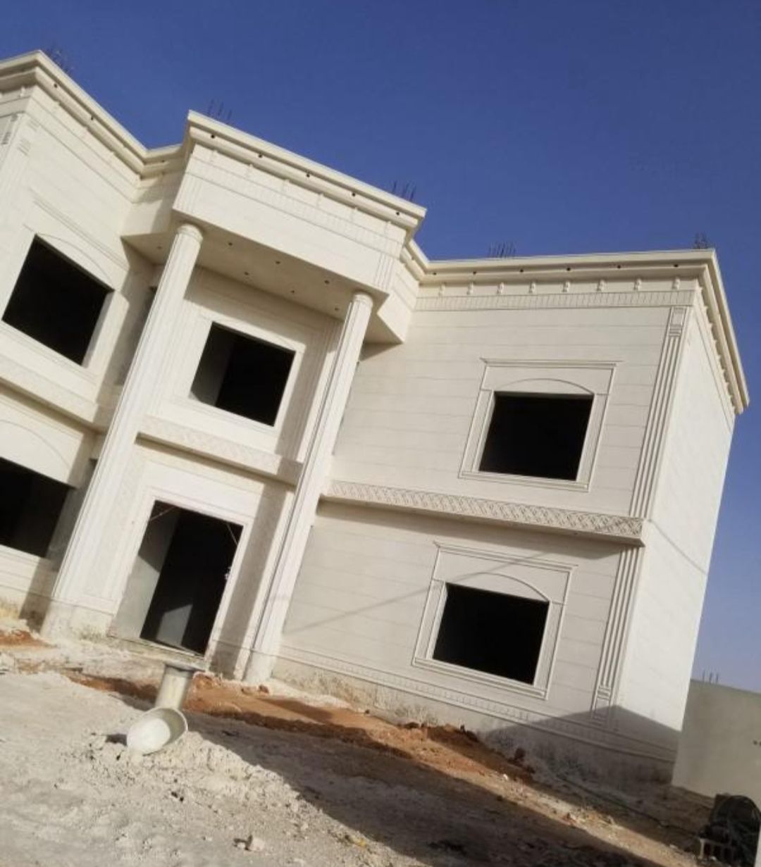 لياسه ملونه وديكورات خارجيه