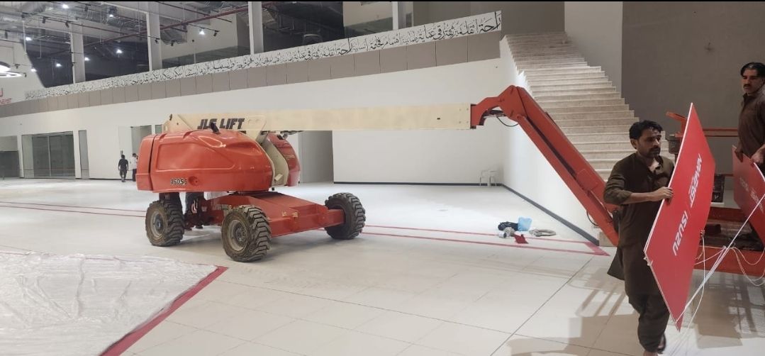 مان لفت للإيجار جميع المقاسات جده