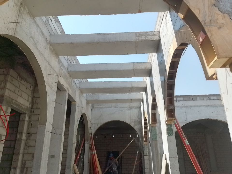 مقاول ملاحق