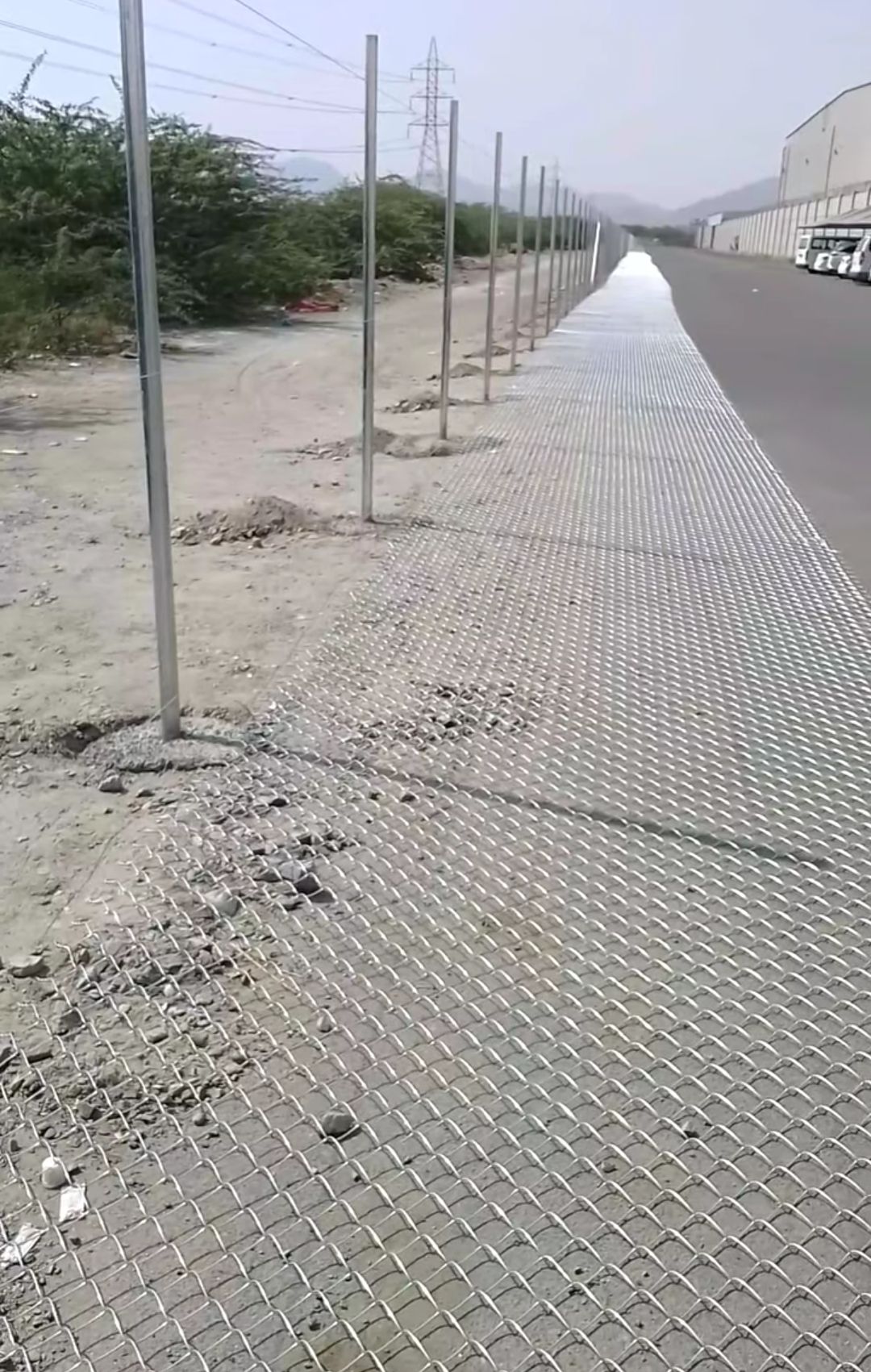 نقوم بتوريد وتركيب كافه اعمال الشبوك الزراعيه حديد