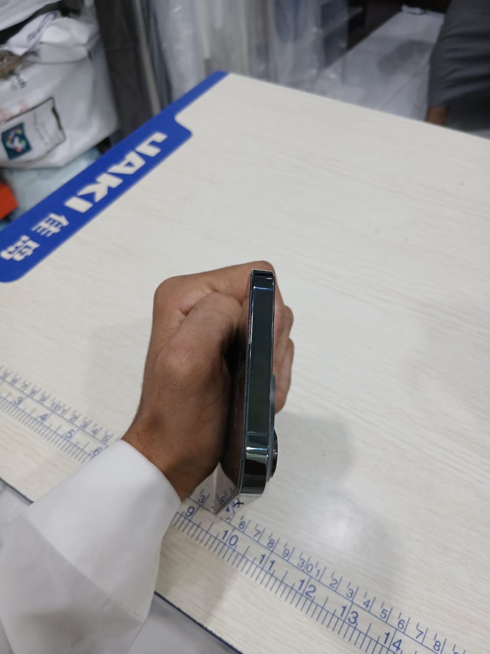 ايفون 13بروماكس بحالة الوكاله