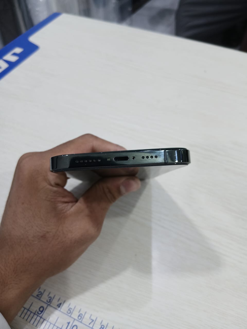 ايفون 13بروماكس بحالة الوكاله