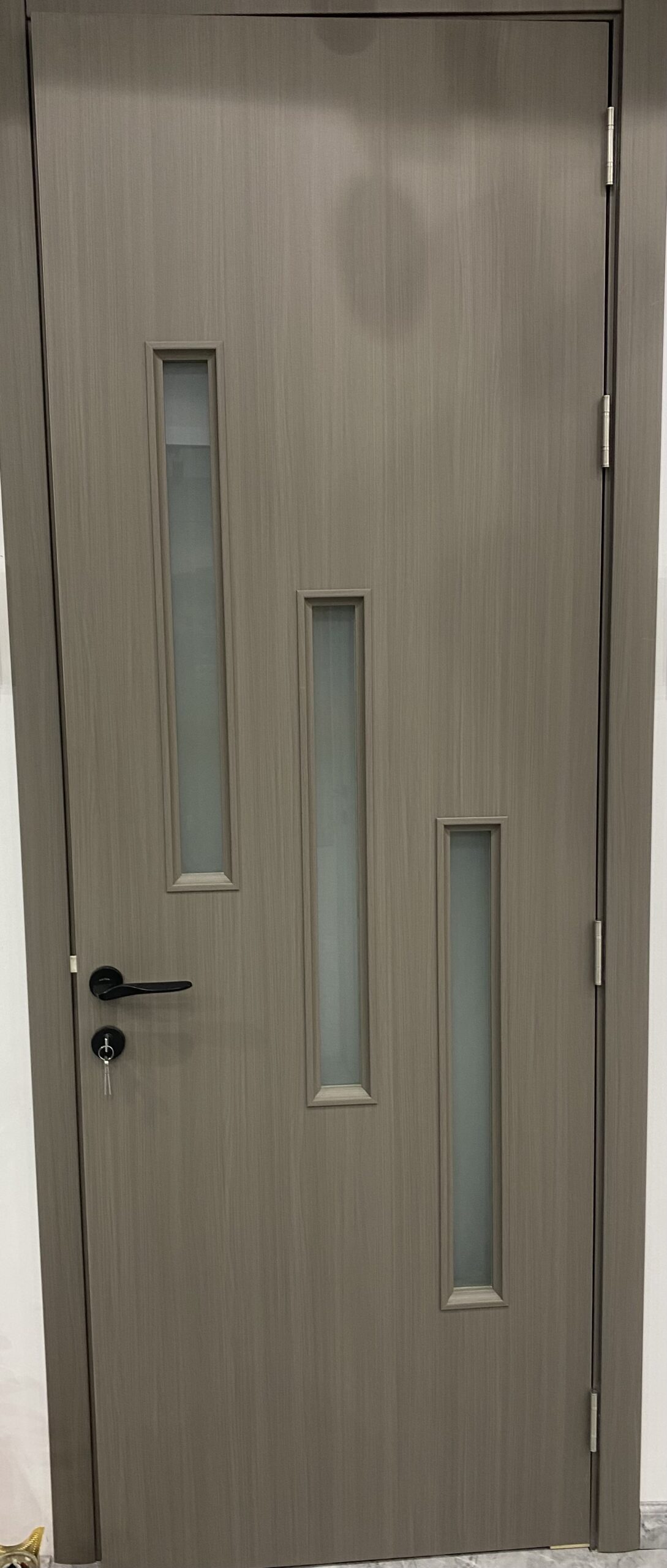 ابواب wpc فخامه واناقه للشقق والمنزليه والفندقيه و