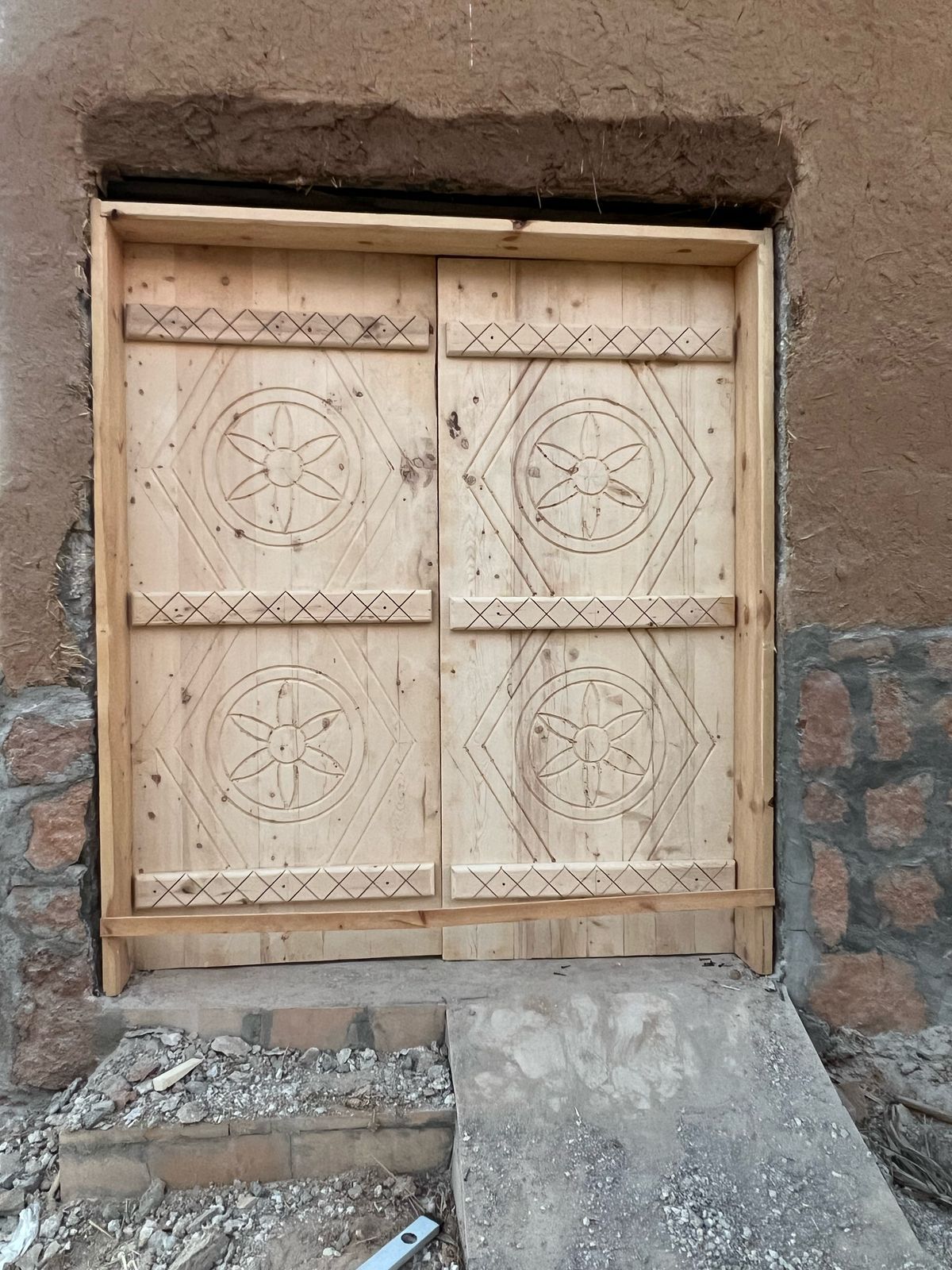 انشاء وترميم البيوت الطين التراثيه لتواصل