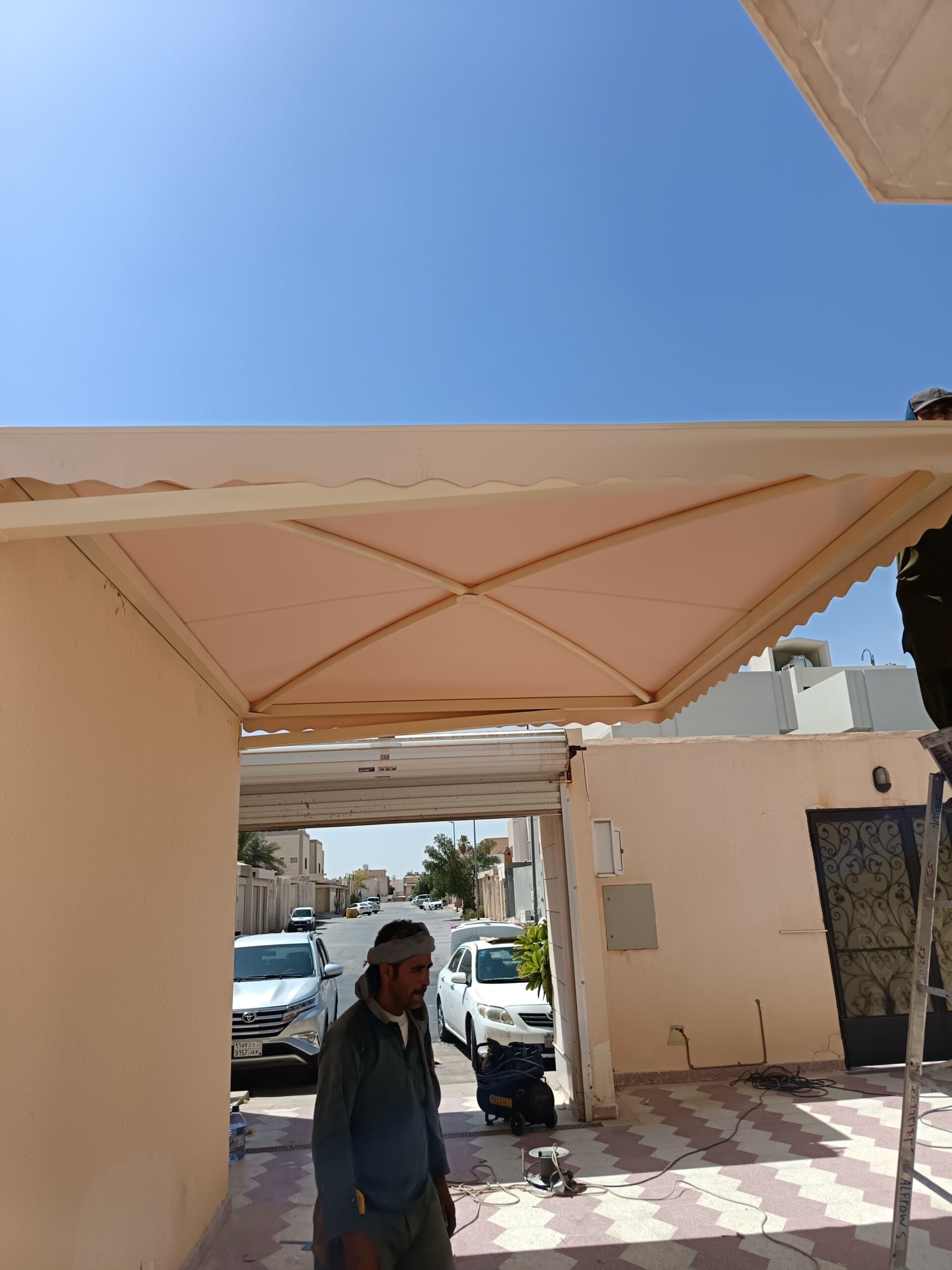 حداد لحام متنقل إصلاح وصيانة أبواب الحديد