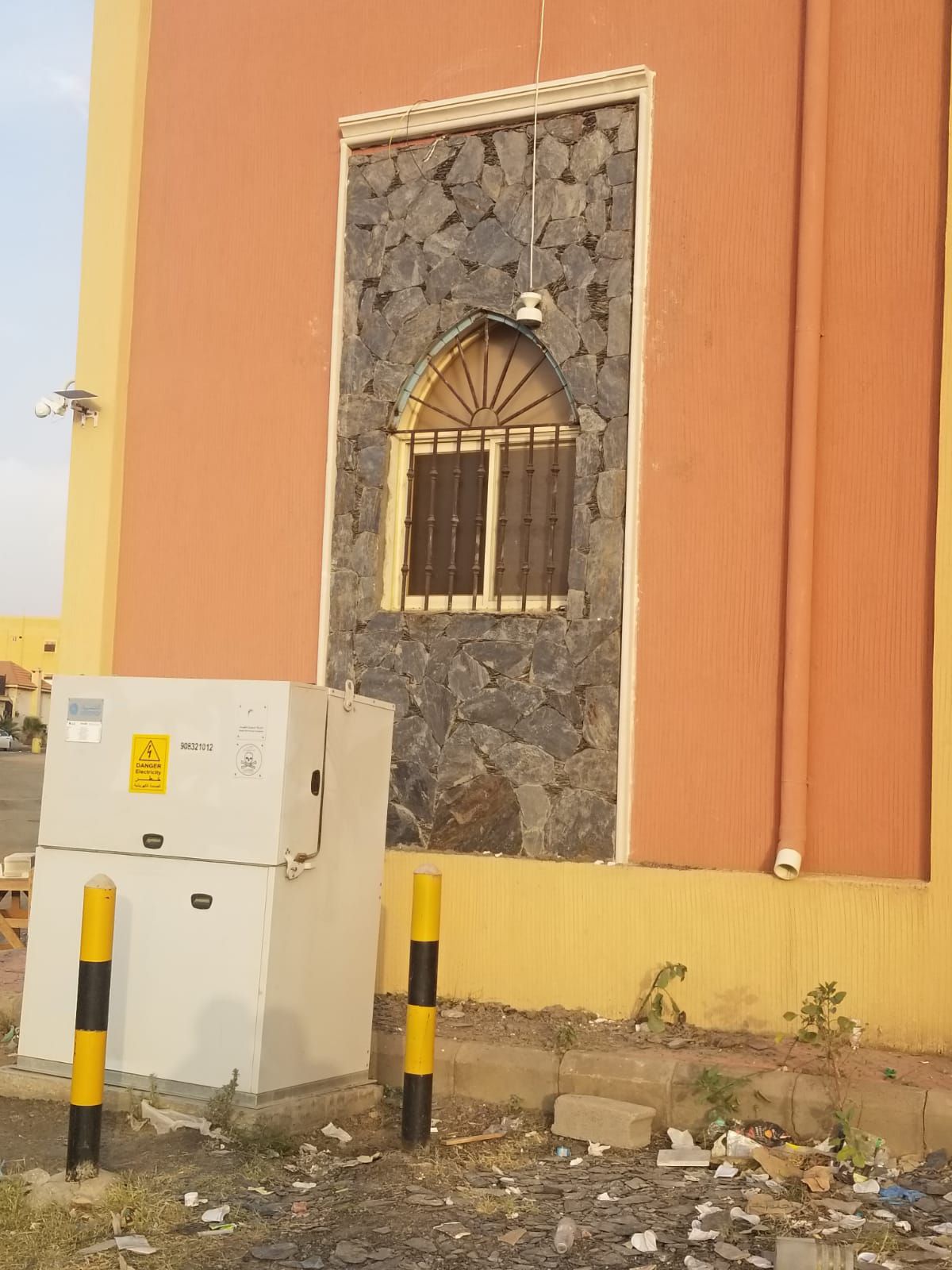 معلم حجر تلبيس