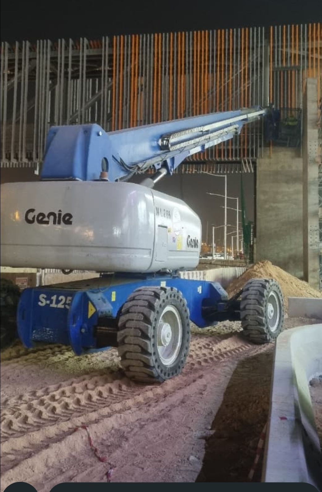 مان لفتات للإيجار جميع انواع المقاسات موديلات حديث