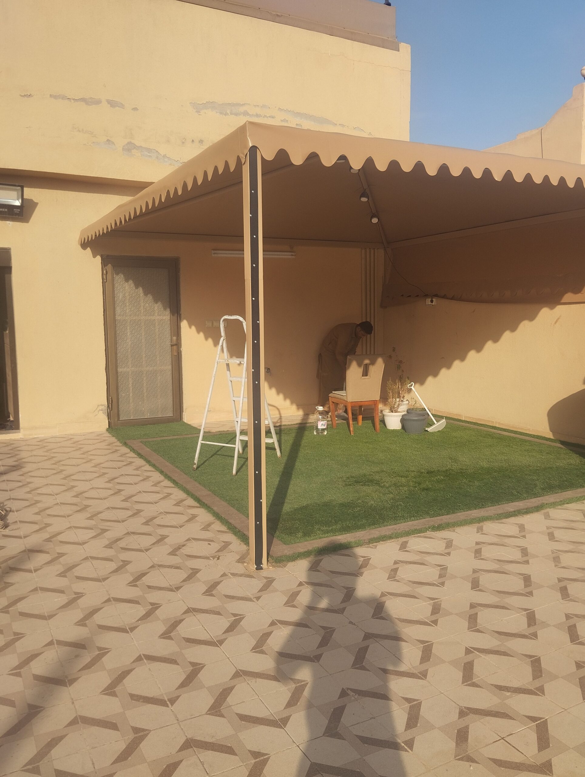 مضلات سيارت سواتر حديد برجولات سطوح المنازل جده