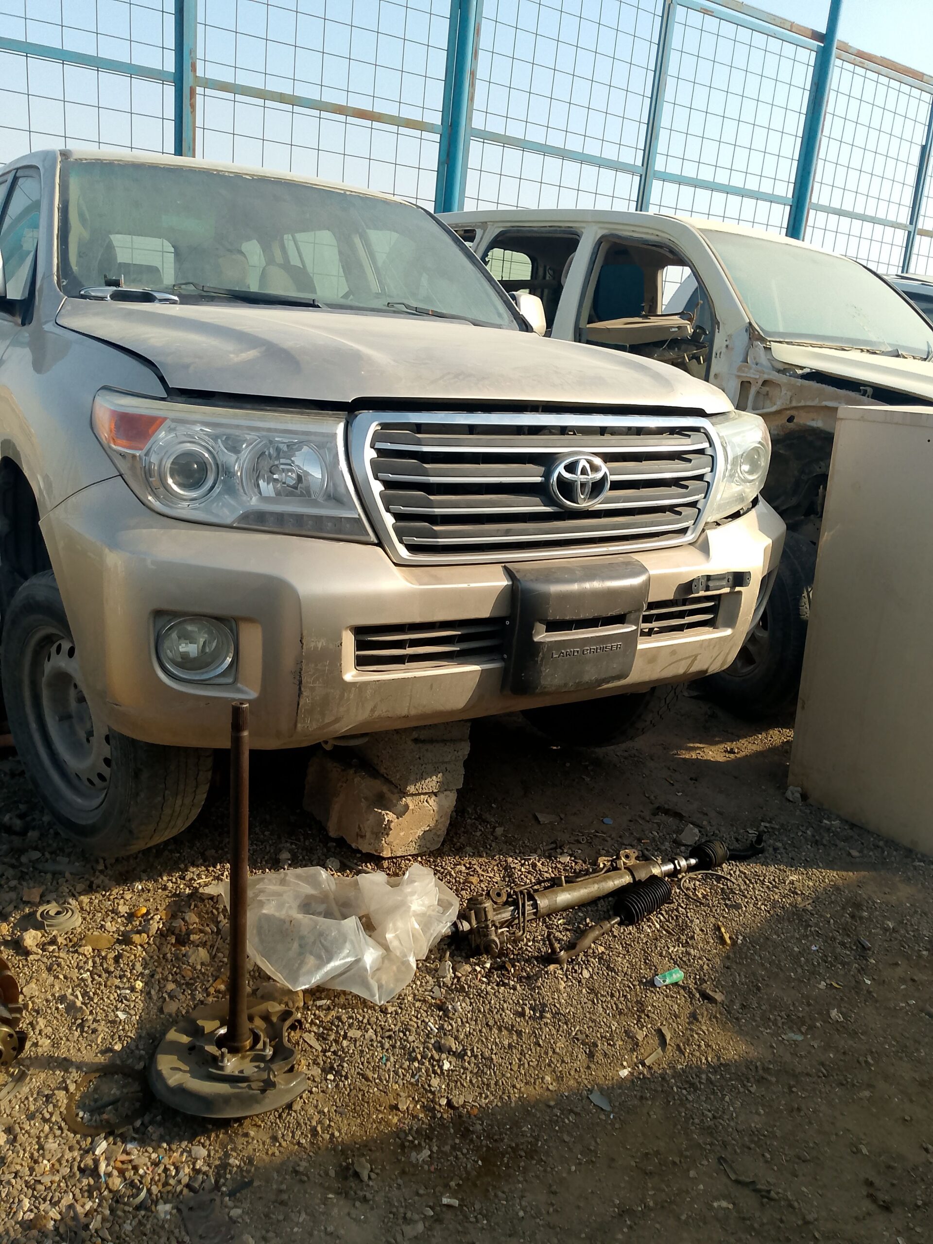 الرياض تشليح الحائر لجميع قطع غيار السيارات المستع