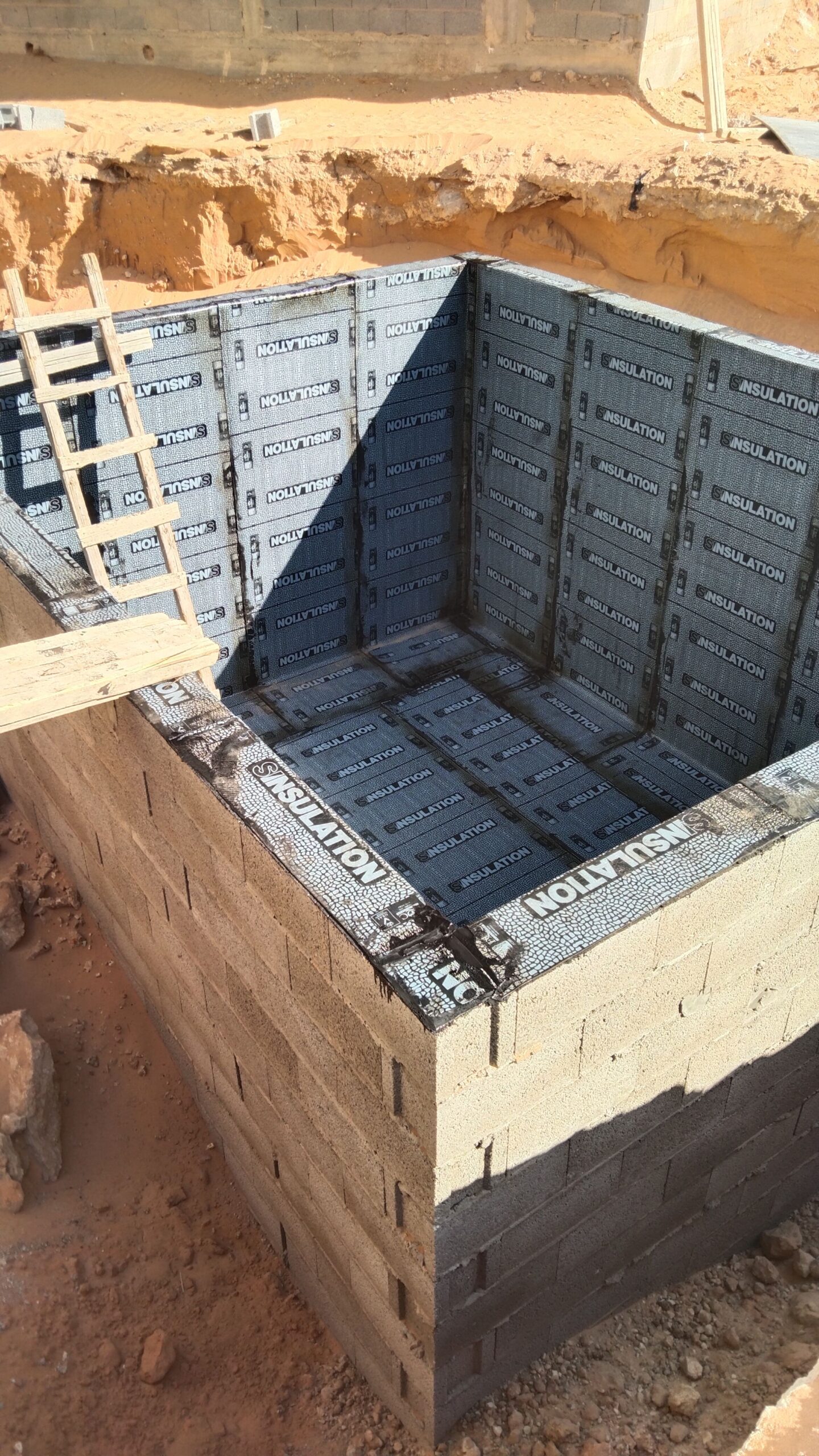 عوازل الحربي بالقصيم