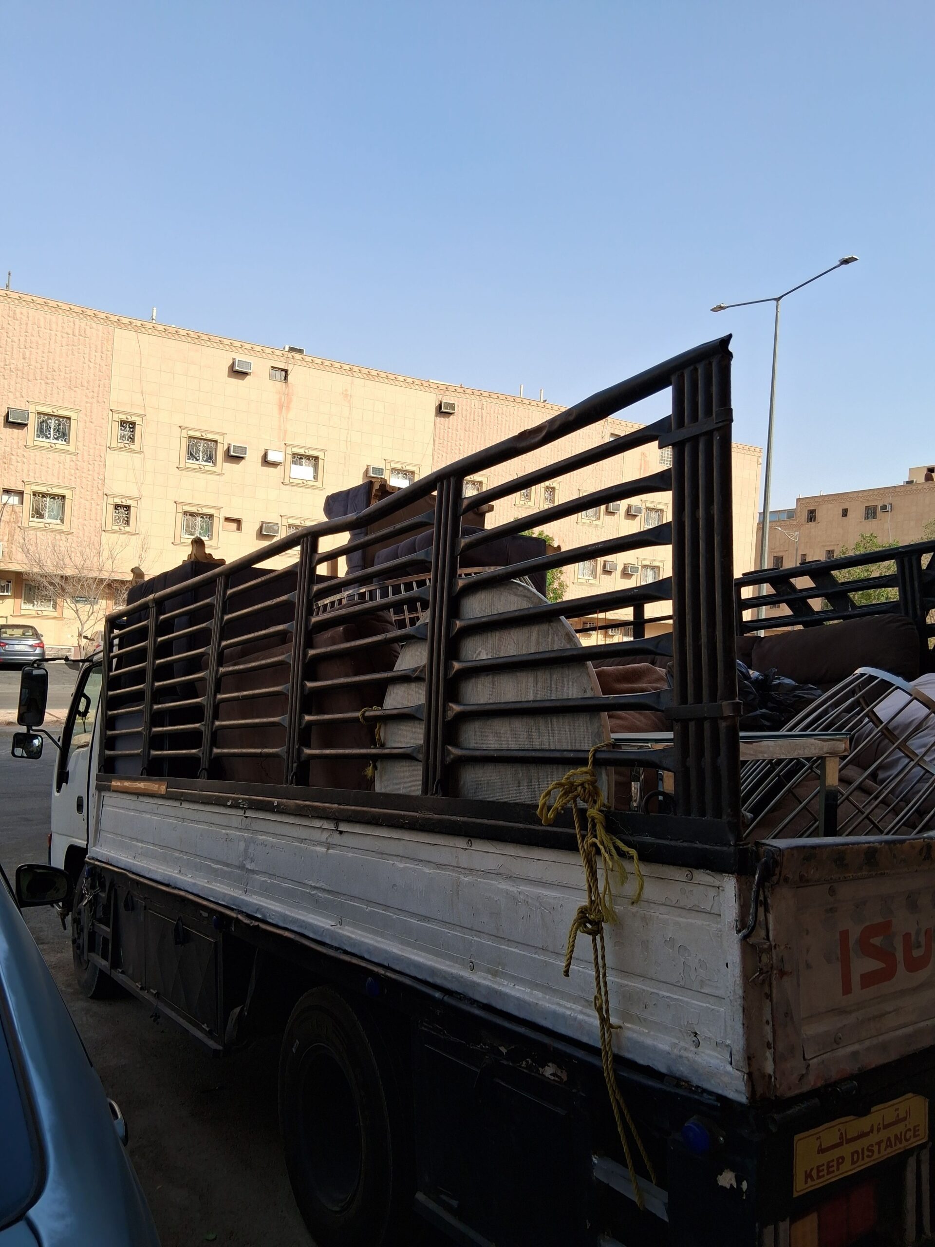 دينا طش اثاث قديم بالرياض0537486934