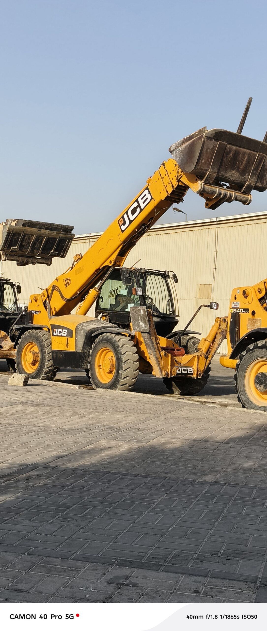 رافعة شوكية تليهندر تلسكوبية ايجار يومي شهري مهرجا