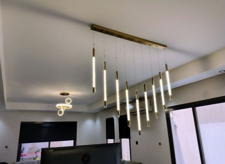 فني كهربائي وسباك منازل