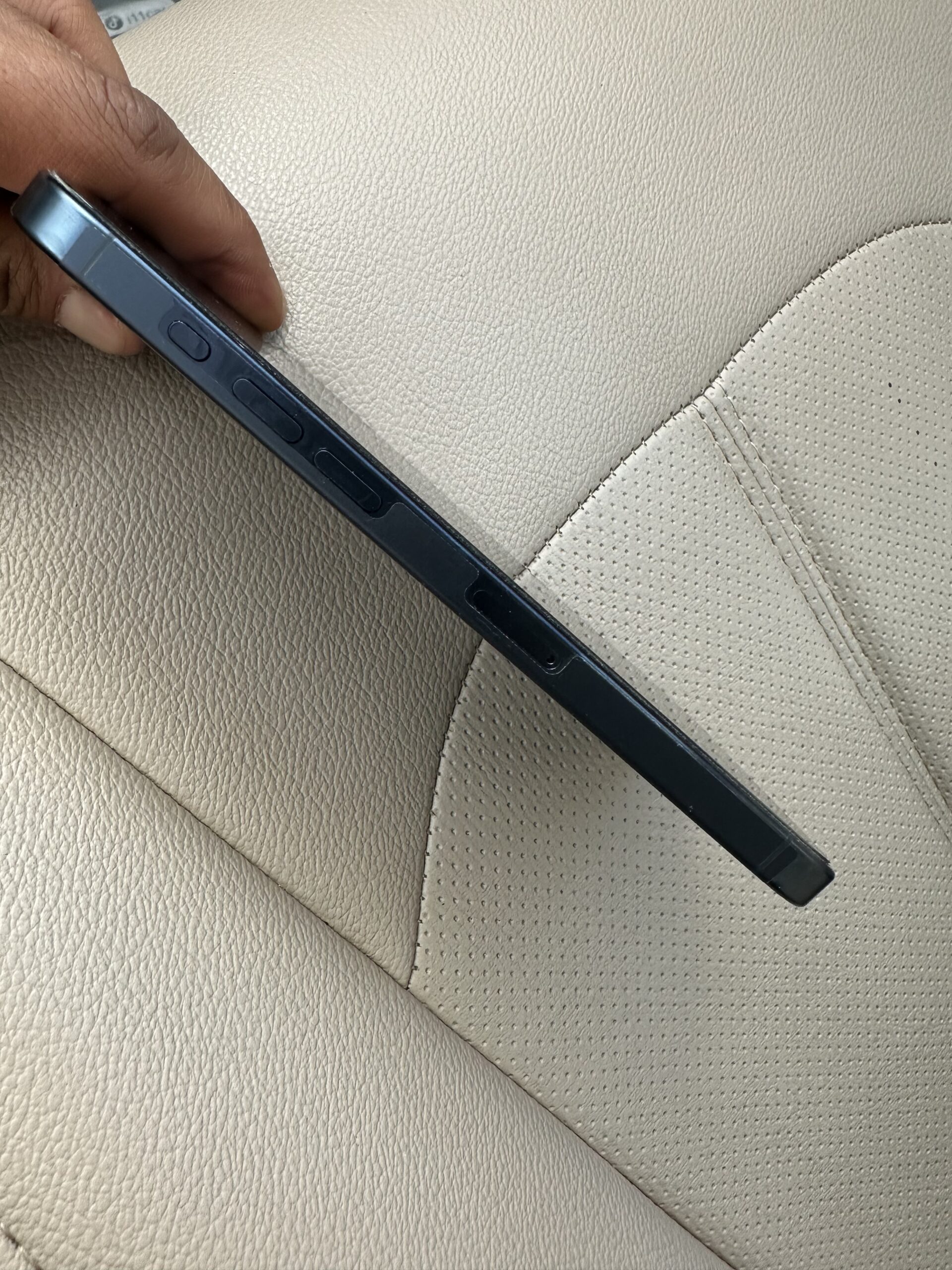 برو ماكس 15 ازرق تيتانيوم نظيف جداً