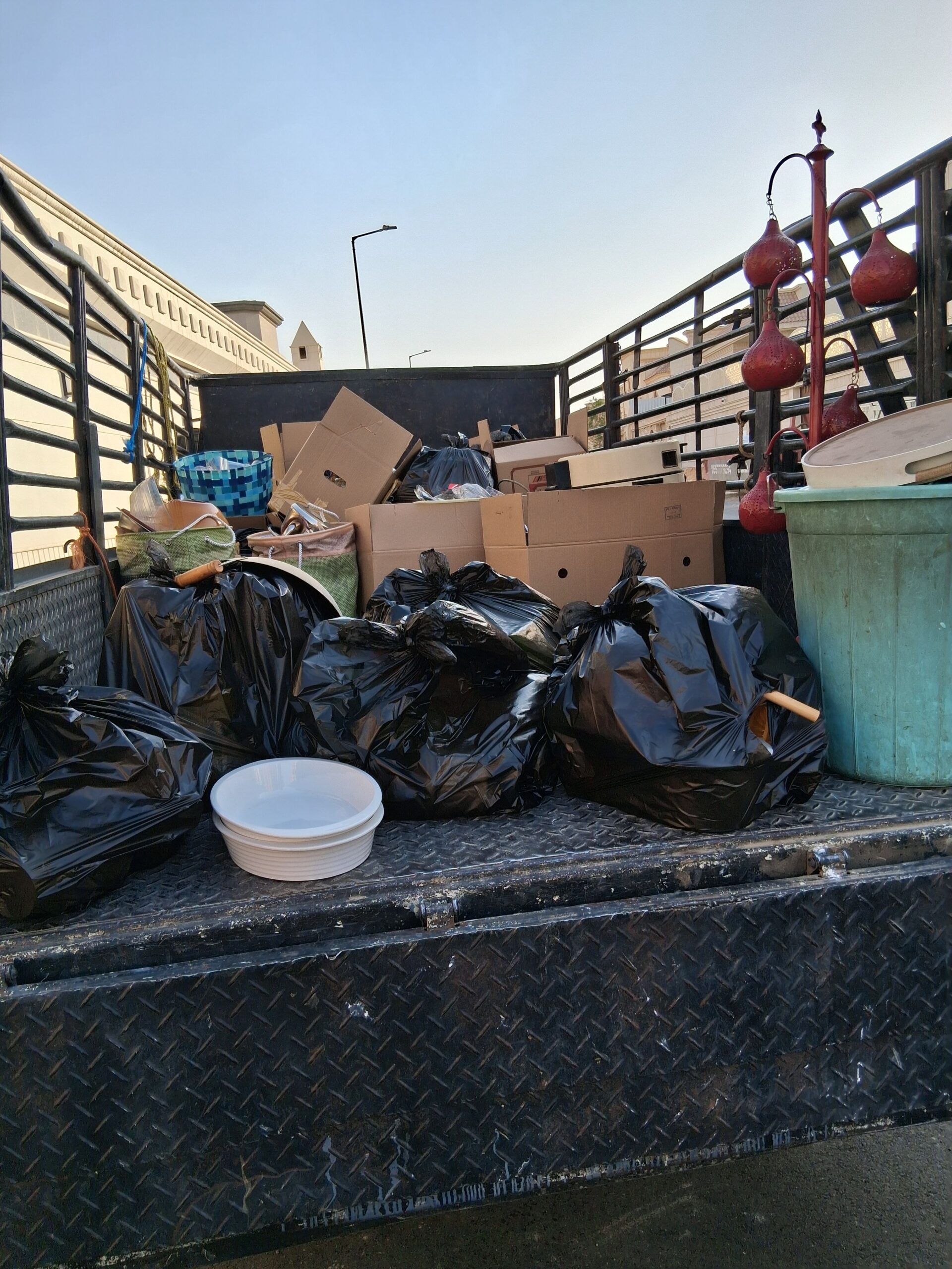 دينا طش الاثاث قديم بالرياض0537486934