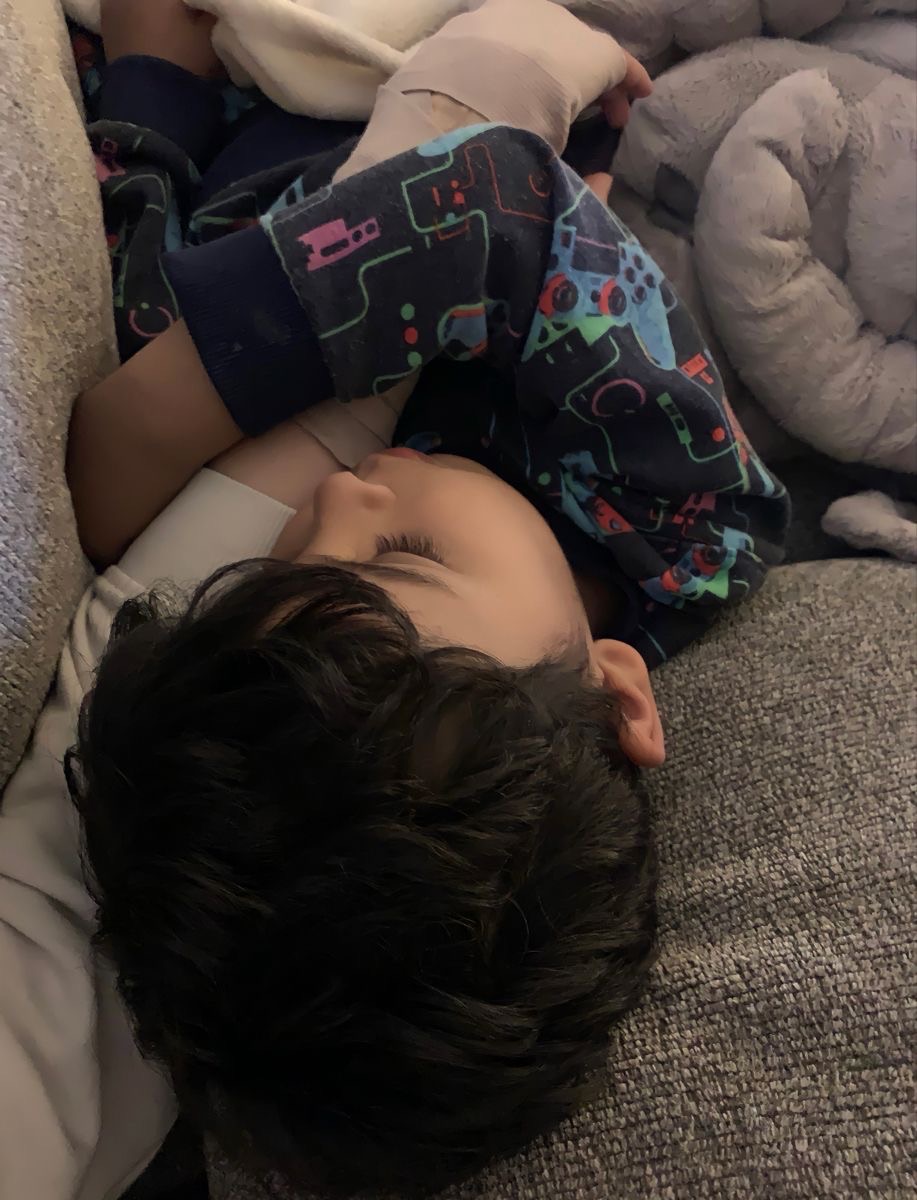 جليسة اطفال-الخبر