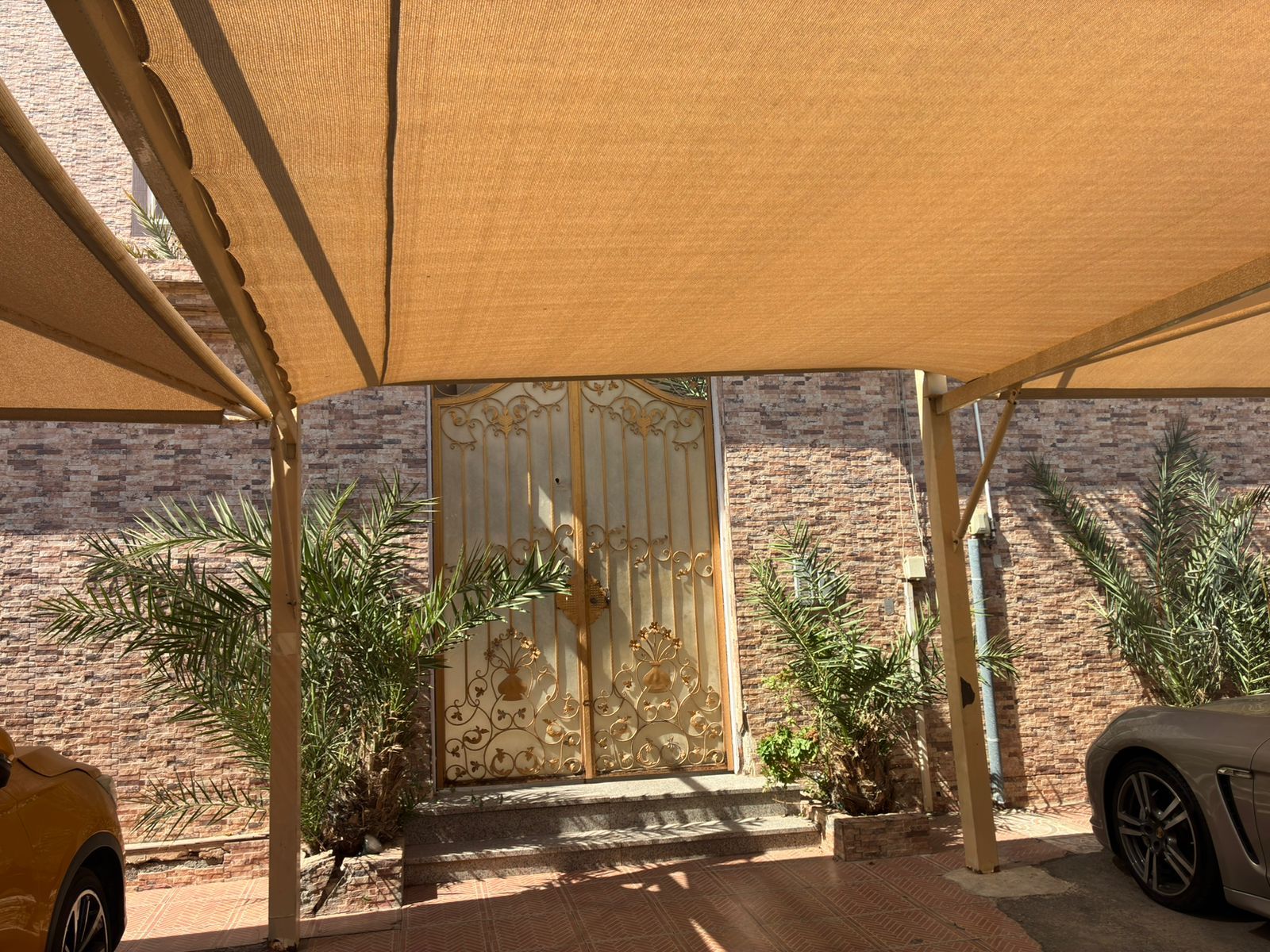 مظلات وسواتر 0500733830