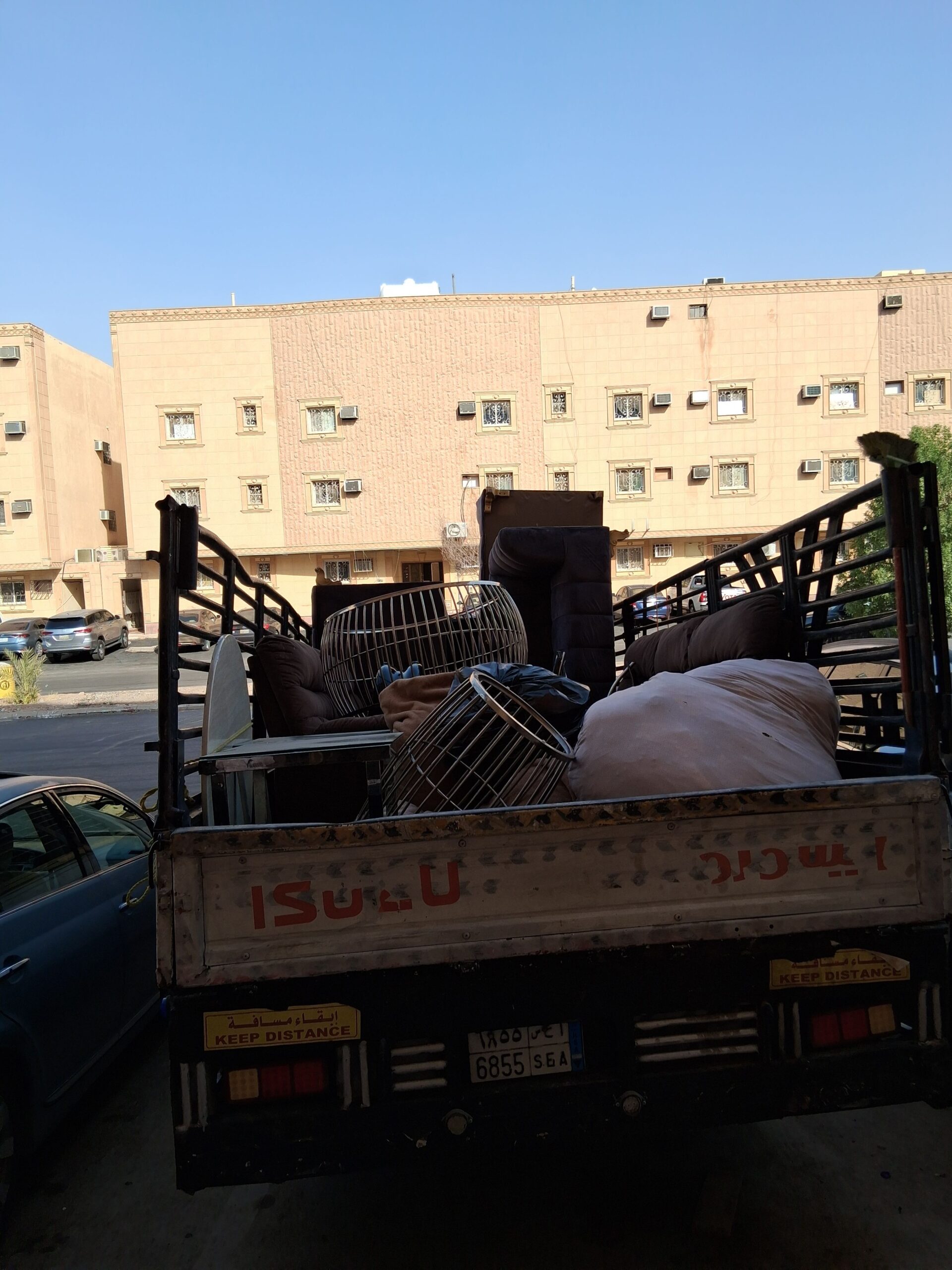 دينا طش اثاث قديم بالرياض0537486934