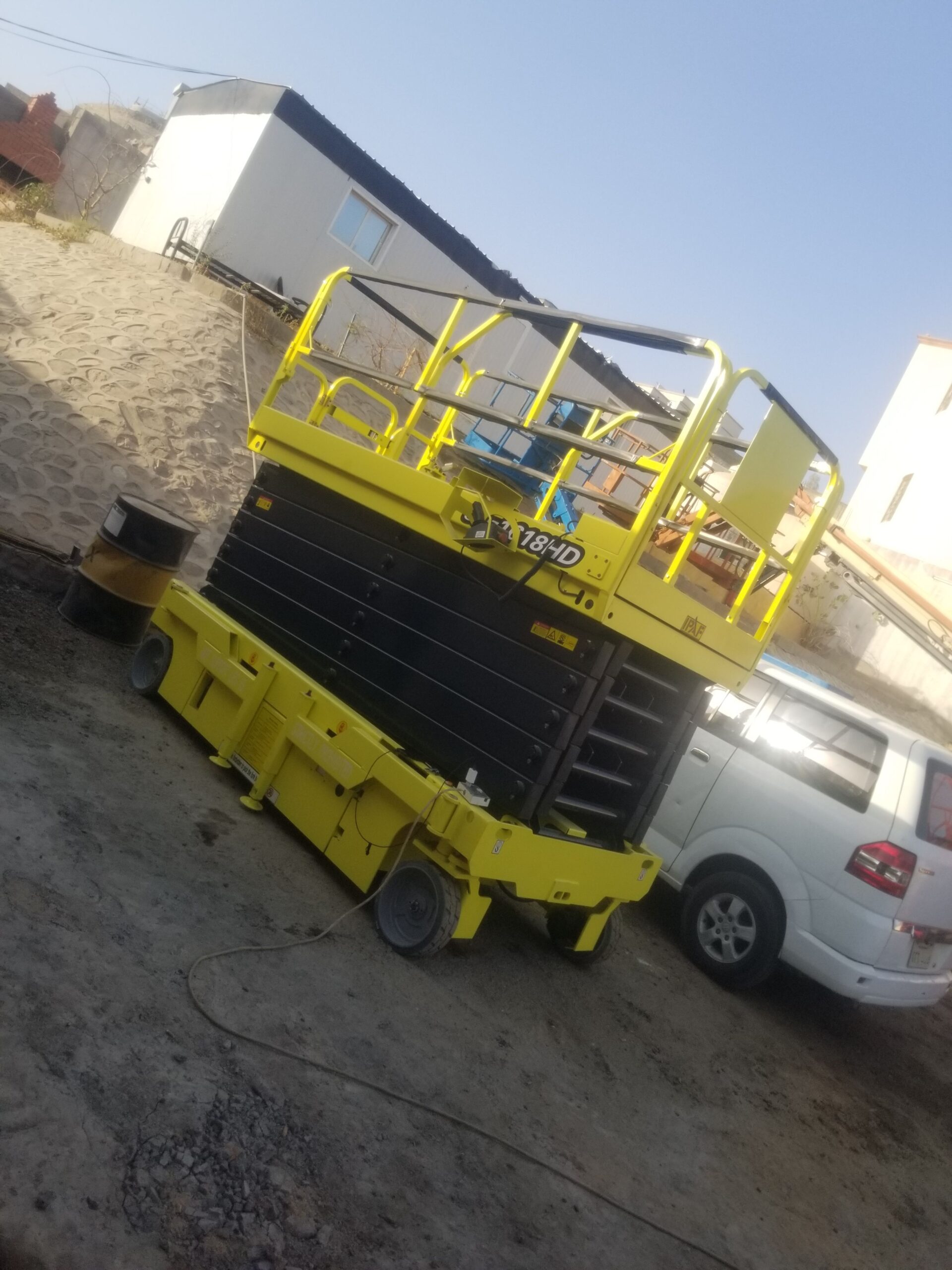 سيزر لفت للايجار رافعات شوكية للايجار